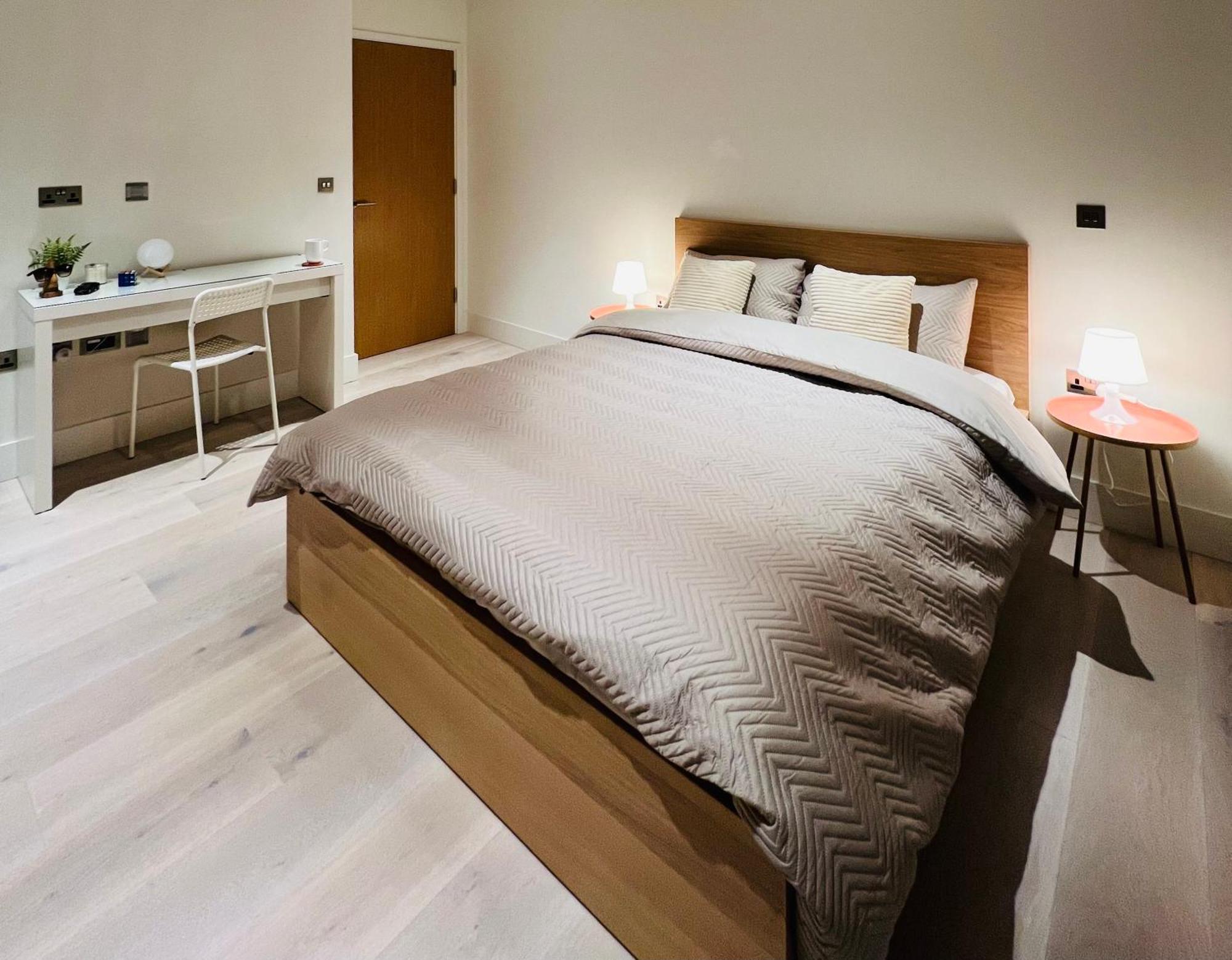 Private Room@leicestersquare In A Shared Flat Alloggio in famiglia Londra